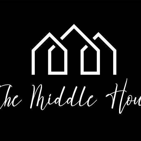 The Middle House Apartment Satu Mare Ngoại thất bức ảnh
