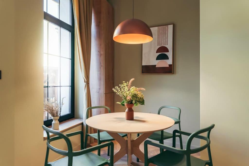 The Middle House Apartment Satu Mare Ngoại thất bức ảnh